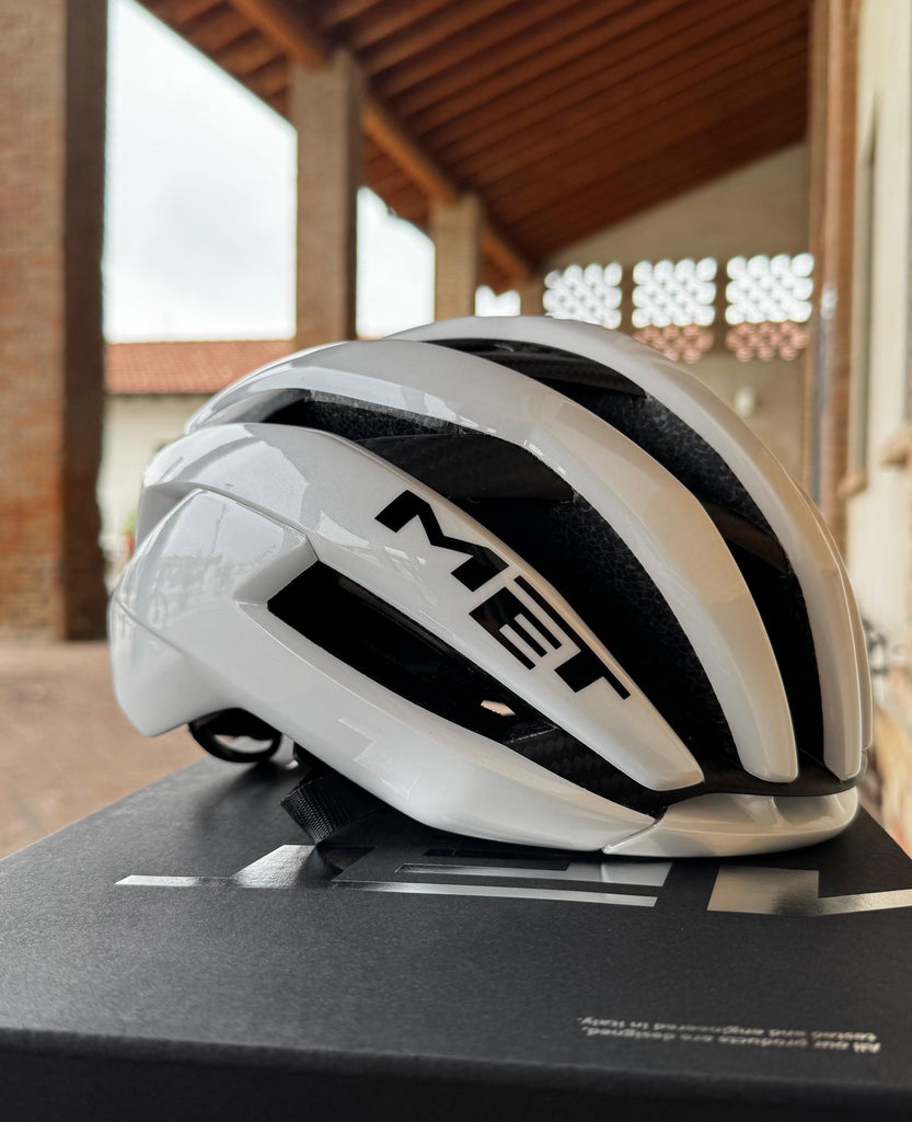 MET Trenta 3K Carbon: il casco da corsa per chi punta alla vittoria