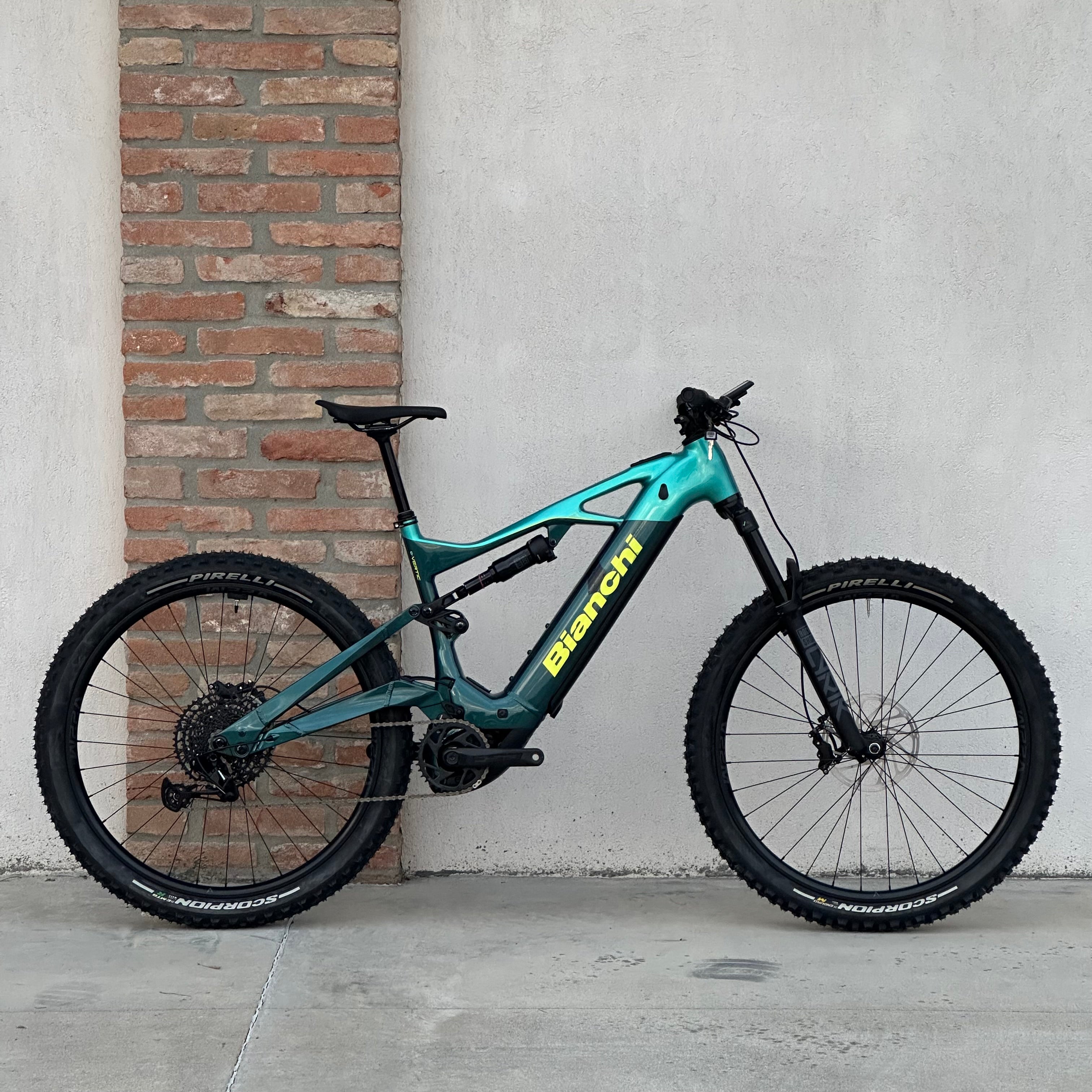 bianchi e mountainbike Fahrrad Bianchi E-Vertic FX-Type 9.2 SX 12SP - Celeste Nero